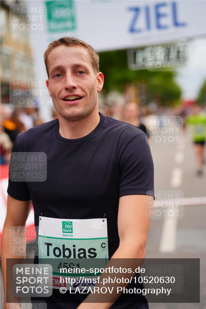 20.09.2026 - PSD Bank Halbmarathon LAZAROV Photography http://msf.ph/oto/10520630 20.09.2026 11:59:16 Ziel 1197, 1519, 1749, 2050, 3112, 3150, 3194, 4223, 4286, 4428, 4591 meine-sportfotos.de