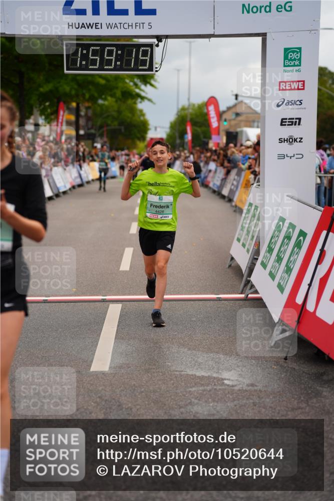 20.09.2026 - PSD Bank Halbmarathon LAZAROV Photography http://msf.ph/oto/10520644 20.09.2026 11:59:18 Ziel 1519, 1749, 2370, 3150, 3194, 4286, 4428, 4591 meine-sportfotos.de