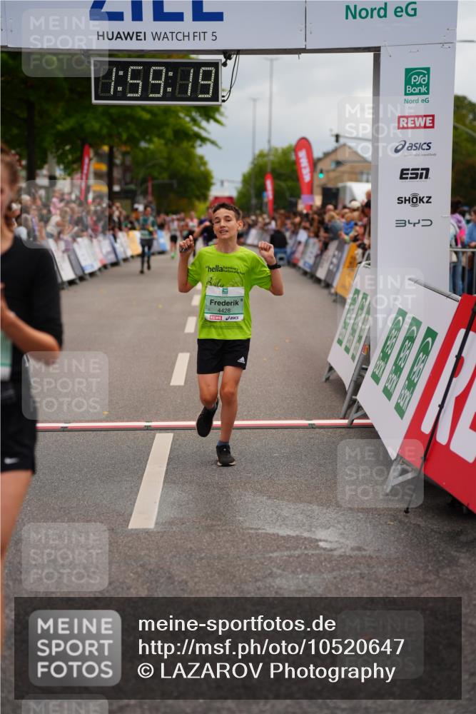 20.09.2026 - PSD Bank Halbmarathon LAZAROV Photography http://msf.ph/oto/10520647 20.09.2026 11:59:18 Ziel 1519, 1749, 2370, 3150, 3194, 4286, 4428, 4591 meine-sportfotos.de