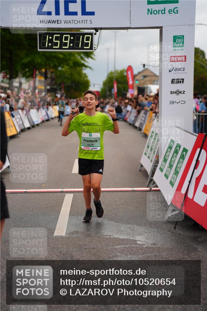 20.09.2026 - PSD Bank Halbmarathon LAZAROV Photography http://msf.ph/oto/10520654 20.09.2026 11:59:19 Ziel 1749, 2370, 3194, 4428, 4591 meine-sportfotos.de