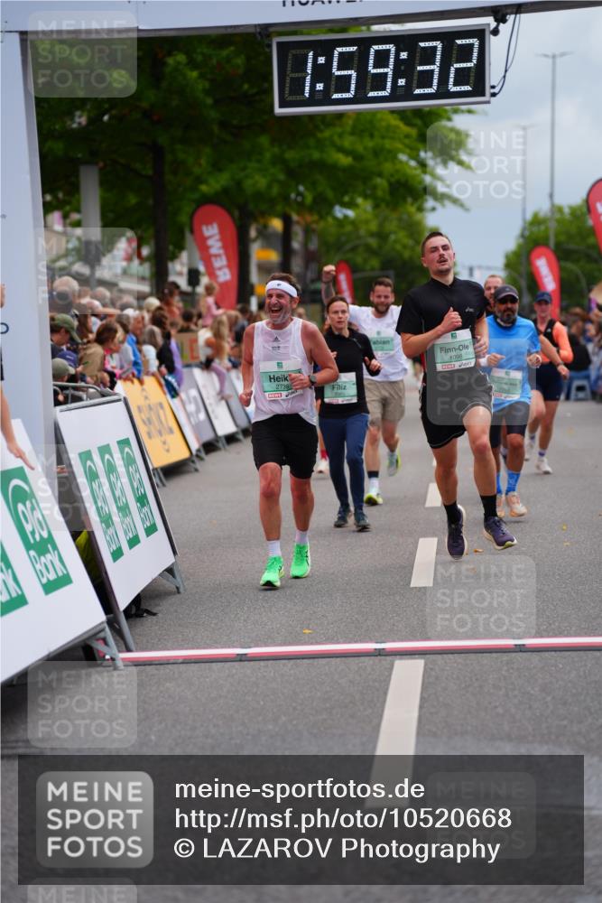 20.09.2026 - PSD Bank Halbmarathon LAZAROV Photography http://msf.ph/oto/10520668 20.09.2026 11:59:32 Ziel 1091, 1093, 1095, 1098, 2085, 2736, 3066, 3390, 3668, 3771, 3772 meine-sportfotos.de
