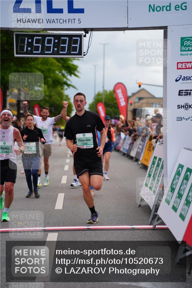20.09.2026 - PSD Bank Halbmarathon LAZAROV Photography http://msf.ph/oto/10520673 20.09.2026 11:59:33 Ziel 1091, 1093, 1095, 1098, 2085, 2736, 3066, 3390, 3668, 3771, 3772 meine-sportfotos.de