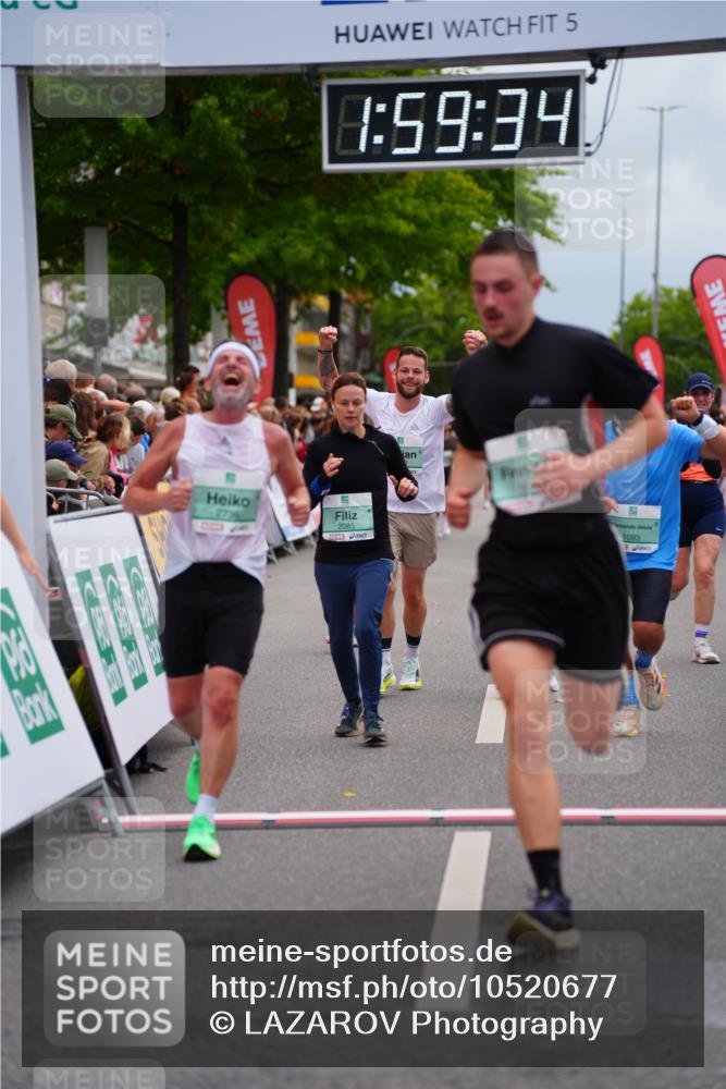 20.09.2026 - PSD Bank Halbmarathon LAZAROV Photography http://msf.ph/oto/10520677 20.09.2026 11:59:33 Ziel 1091, 1093, 1095, 1098, 2085, 2736, 3066, 3390, 3668, 3771, 3772 meine-sportfotos.de