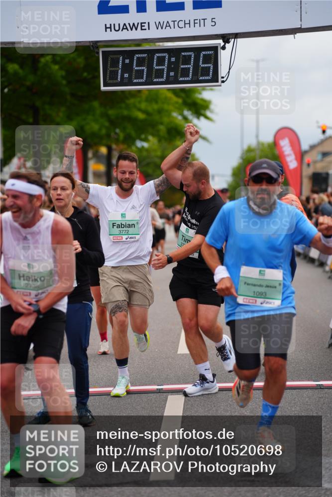 20.09.2026 - PSD Bank Halbmarathon LAZAROV Photography http://msf.ph/oto/10520698 20.09.2026 11:59:35 Ziel 1093, 1095, 1098, 1279, 2085, 2736, 3066, 3390, 3771, 3772 meine-sportfotos.de