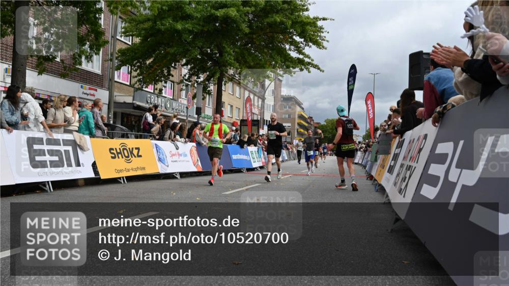 20.09.2026 - PSD Bank Halbmarathon J. Mangold http://msf.ph/oto/10520700 20.09.2026 11:53:55 Ziel 1642, 1839, 2031, 2144, 2594, 3558, 3654, 4027, 4742, 4759, 4785 meine-sportfotos.de