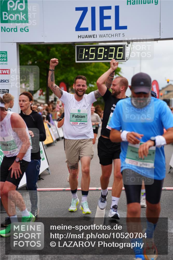 20.09.2026 - PSD Bank Halbmarathon LAZAROV Photography http://msf.ph/oto/10520704 20.09.2026 11:59:36 Ziel 1093, 1095, 1098, 1279, 2085, 2208, 2439, 2736, 3066, 3390, 3771, 3772 meine-sportfotos.de