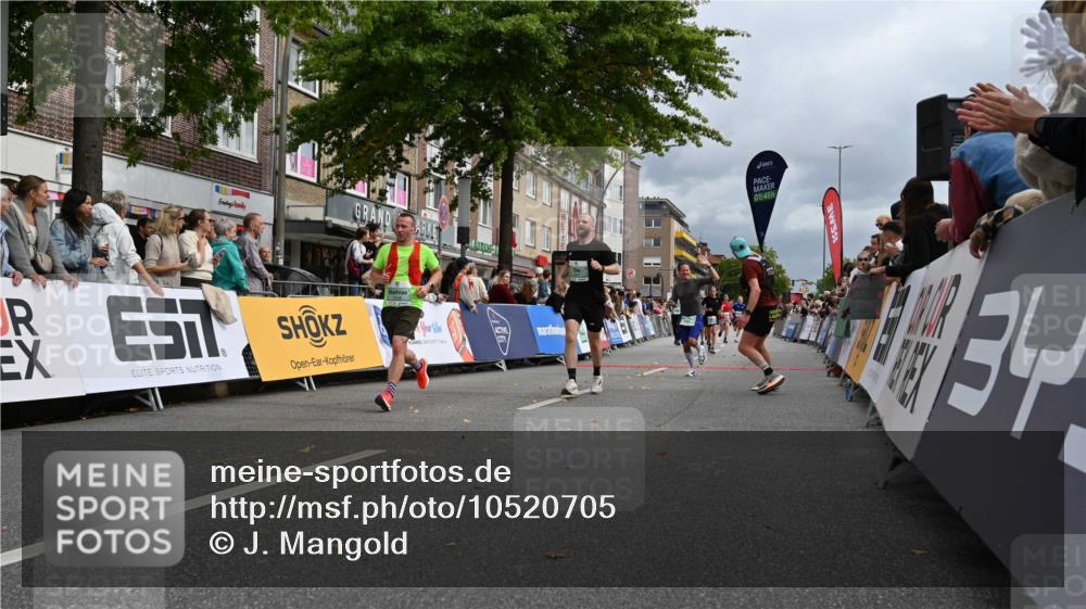 20.09.2026 - PSD Bank Halbmarathon J. Mangold http://msf.ph/oto/10520705 20.09.2026 11:53:55 Ziel 1642, 1839, 2031, 2144, 2594, 3558, 3654, 4027, 4742, 4759, 4785 meine-sportfotos.de