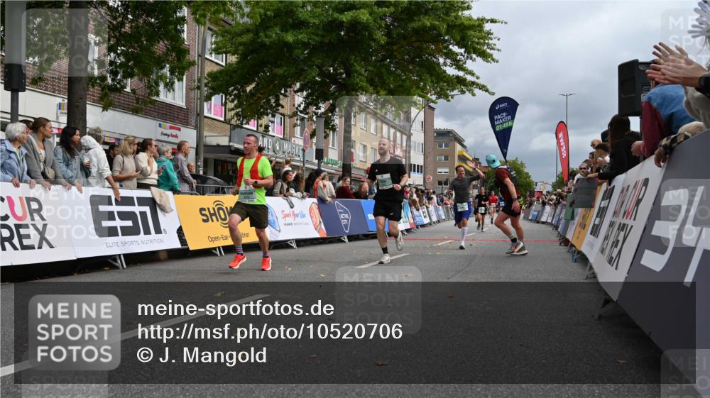 20.09.2026 - PSD Bank Halbmarathon J. Mangold http://msf.ph/oto/10520706 20.09.2026 11:53:56 Ziel 1642, 1839, 2031, 2144, 2594, 3558, 3654, 4027, 4742, 4759, 4785 meine-sportfotos.de
