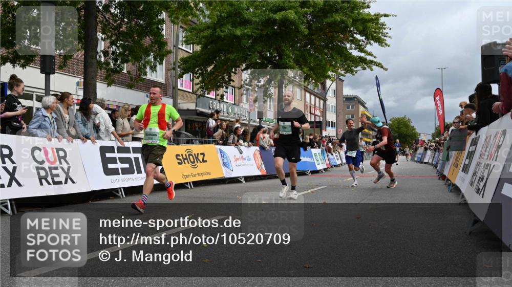 20.09.2026 - PSD Bank Halbmarathon J. Mangold http://msf.ph/oto/10520709 20.09.2026 11:53:56 Ziel 1642, 1839, 2031, 2144, 2594, 3558, 3654, 4027, 4742, 4759, 4785 meine-sportfotos.de