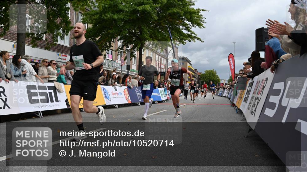 20.09.2026 - PSD Bank Halbmarathon J. Mangold http://msf.ph/oto/10520714 20.09.2026 11:53:57 Ziel 1642, 1839, 2031, 2144, 2594, 3558, 3654, 4027, 4742, 4759, 4785 meine-sportfotos.de