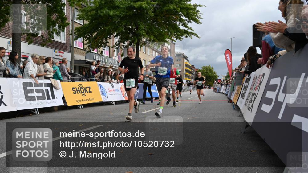 20.09.2026 - PSD Bank Halbmarathon J. Mangold http://msf.ph/oto/10520732 20.09.2026 11:54:01 Ziel 1642, 1839, 2031, 2144, 2594, 2727, 3558, 3654, 4027, 4759, 4777, 4785 meine-sportfotos.de