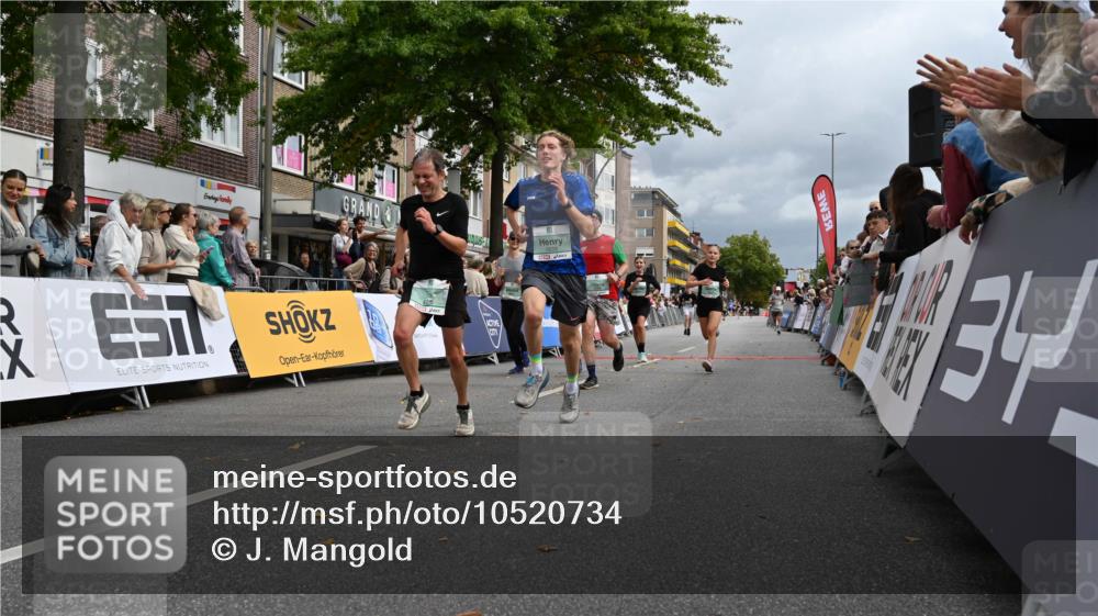 20.09.2026 - PSD Bank Halbmarathon J. Mangold http://msf.ph/oto/10520734 20.09.2026 11:54:01 Ziel 1642, 1839, 2031, 2144, 2594, 2727, 3558, 3654, 4027, 4759, 4777, 4785 meine-sportfotos.de