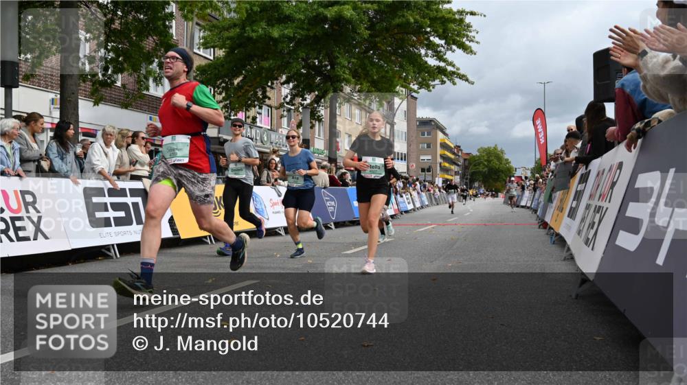 20.09.2026 - PSD Bank Halbmarathon J. Mangold http://msf.ph/oto/10520744 20.09.2026 11:54:02 Ziel 1642, 1839, 2031, 2144, 2594, 2727, 3558, 3654, 4027, 4759, 4777, 4785 meine-sportfotos.de