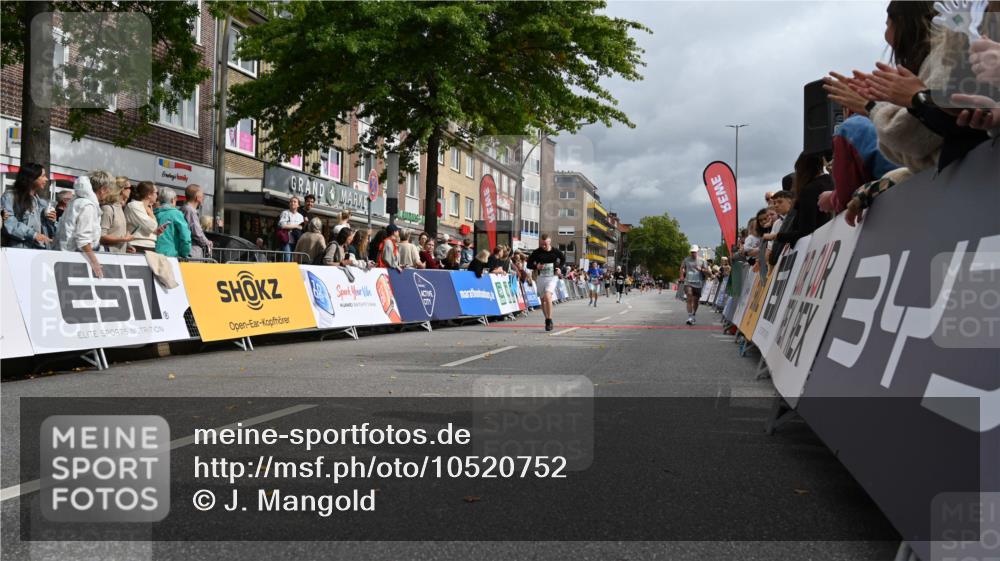20.09.2026 - PSD Bank Halbmarathon J. Mangold http://msf.ph/oto/10520752 20.09.2026 11:54:05 Ziel 1642, 1839, 2594, 2727, 2987, 3654, 3687, 4027, 4759, 4777, 4785 meine-sportfotos.de
