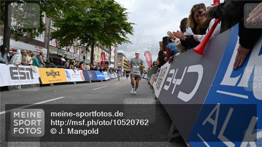 20.09.2026 - PSD Bank Halbmarathon J. Mangold http://msf.ph/oto/10520762 20.09.2026 11:54:08 Ziel 1642, 2594, 2727, 2987, 3654, 3687, 4027, 4759, 4777 meine-sportfotos.de