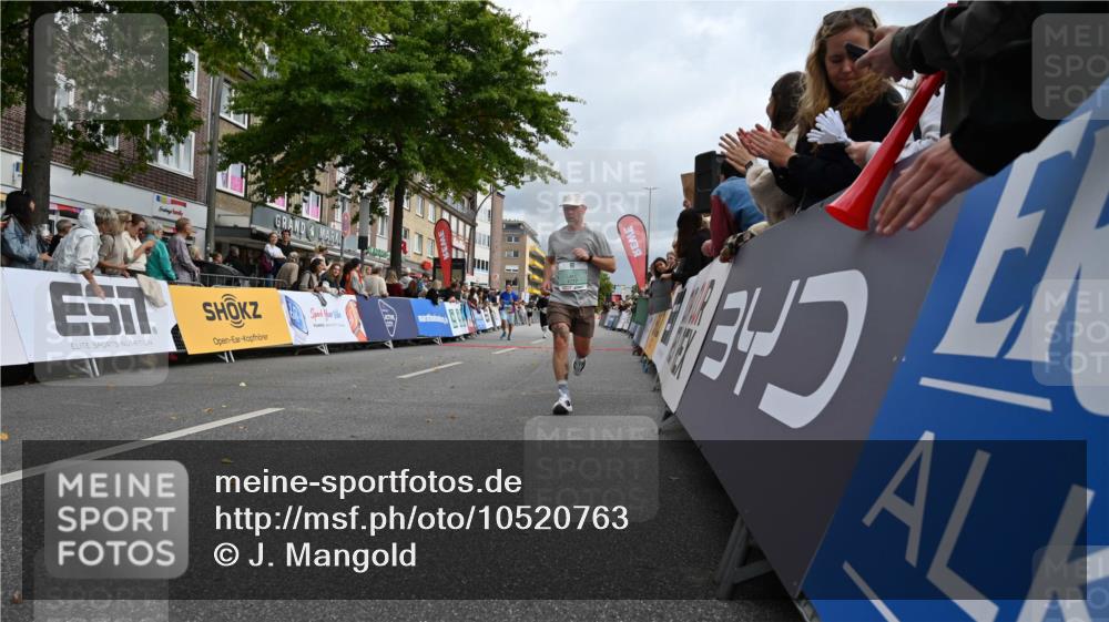 20.09.2026 - PSD Bank Halbmarathon J. Mangold http://msf.ph/oto/10520763 20.09.2026 11:54:09 Ziel 2594, 2727, 2987, 3687, 4777 meine-sportfotos.de