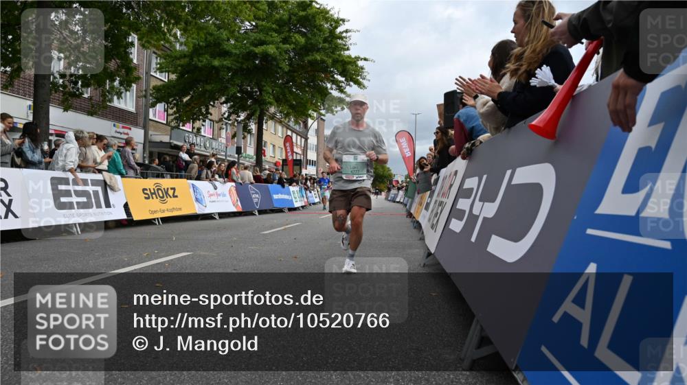 20.09.2026 - PSD Bank Halbmarathon J. Mangold http://msf.ph/oto/10520766 20.09.2026 11:54:09 Ziel 2594, 2727, 2987, 3687, 4777 meine-sportfotos.de