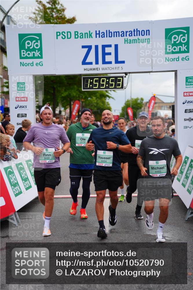 20.09.2026 - PSD Bank Halbmarathon LAZAROV Photography http://msf.ph/oto/10520790 20.09.2026 11:59:52 Ziel 1265, 1454, 2168, 2170, 2470, 3578, 3800, 4493, 4494, 4495 meine-sportfotos.de