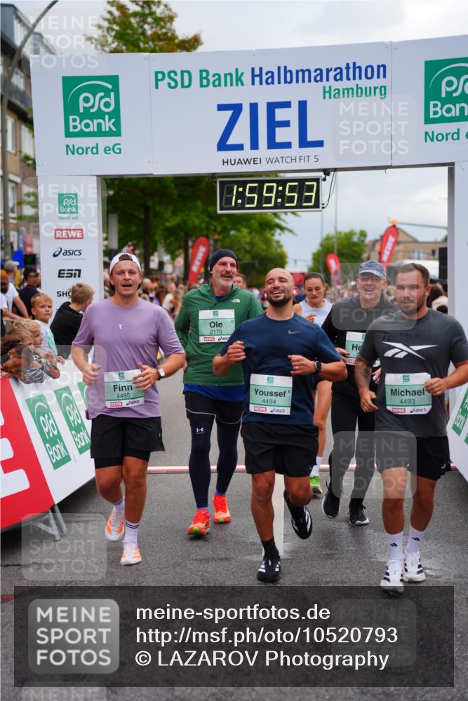 20.09.2026 - PSD Bank Halbmarathon LAZAROV Photography http://msf.ph/oto/10520793 20.09.2026 11:59:52 Ziel 1265, 1454, 2168, 2170, 2470, 3578, 3800, 4493, 4494, 4495 meine-sportfotos.de