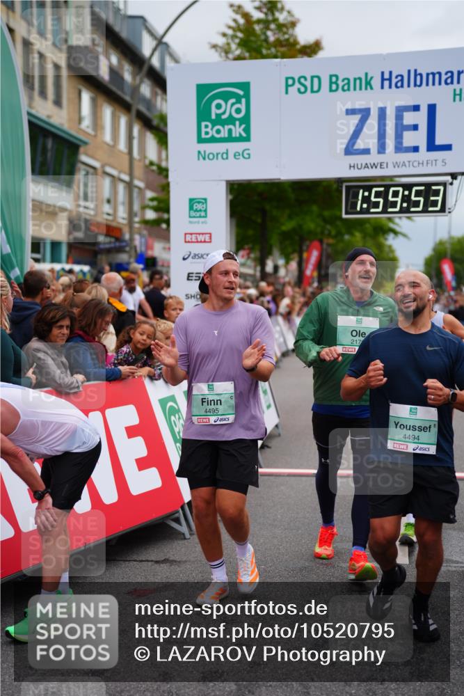 20.09.2026 - PSD Bank Halbmarathon LAZAROV Photography http://msf.ph/oto/10520795 20.09.2026 11:59:53 Ziel 1265, 1454, 2168, 2170, 2470, 3578, 3800, 4493, 4494, 4495 meine-sportfotos.de