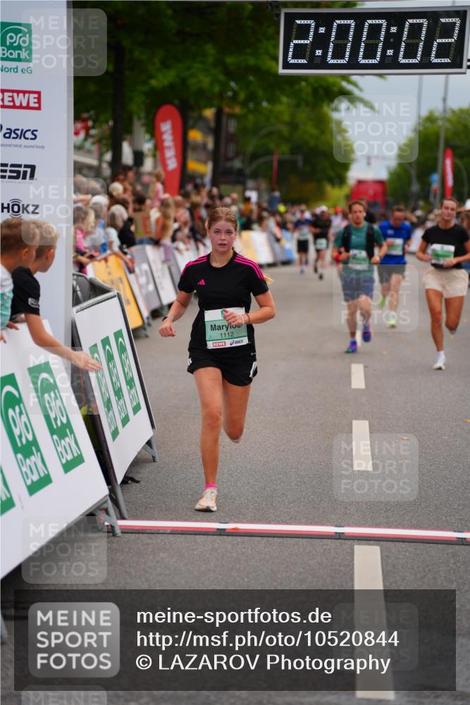 20.09.2026 - PSD Bank Halbmarathon LAZAROV Photography http://msf.ph/oto/10520844 20.09.2026 12:00:01 Ziel 1112, 1265, 1454, 2238, 2470, 4670 meine-sportfotos.de