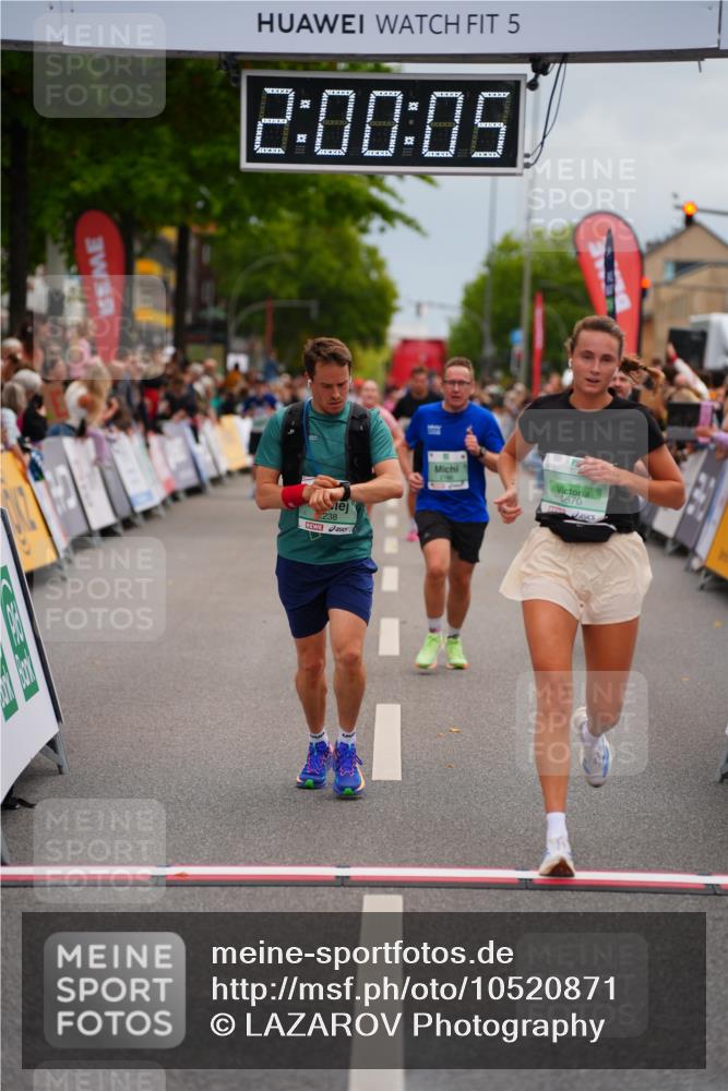 20.09.2026 - PSD Bank Halbmarathon LAZAROV Photography http://msf.ph/oto/10520871 20.09.2026 12:00:04 Ziel 1112, 1454, 2186, 2238, 2470, 4670 meine-sportfotos.de