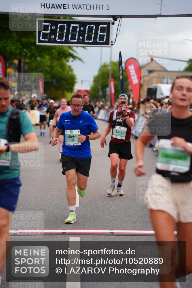 20.09.2026 - PSD Bank Halbmarathon LAZAROV Photography http://msf.ph/oto/10520889 20.09.2026 12:00:06 Ziel 1112, 2186, 2238, 2693, 3146, 4670 meine-sportfotos.de