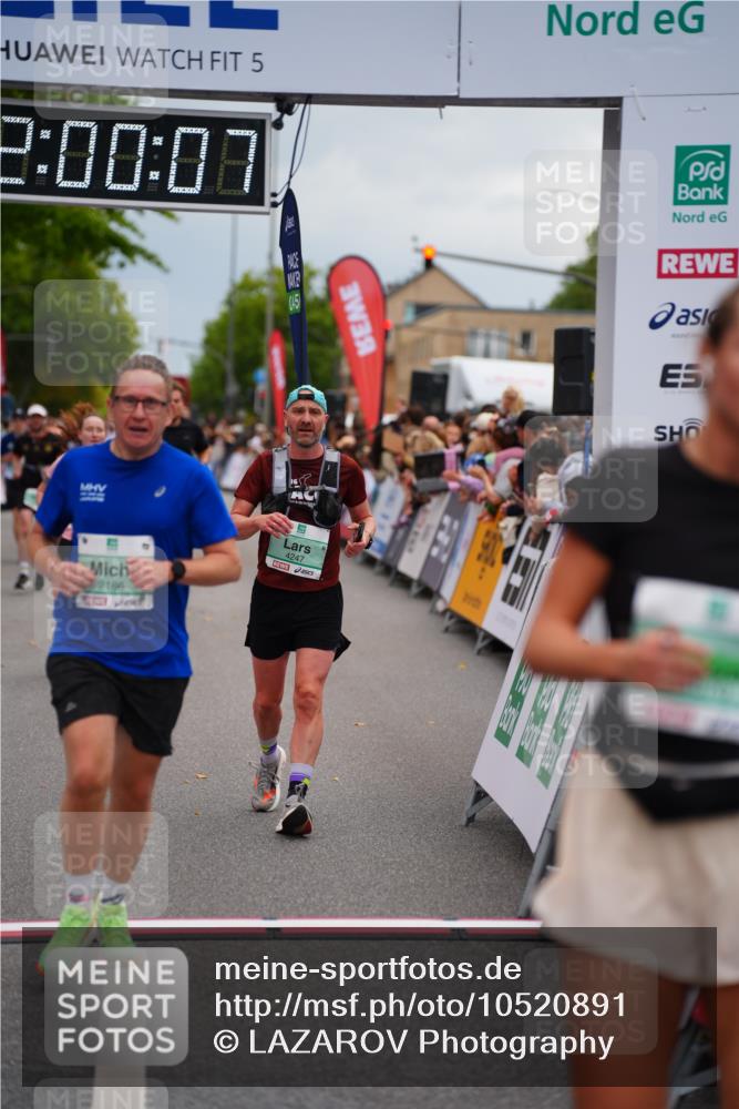 20.09.2026 - PSD Bank Halbmarathon LAZAROV Photography http://msf.ph/oto/10520891 20.09.2026 12:00:06 Ziel 1112, 2186, 2238, 2693, 3146, 4670 meine-sportfotos.de