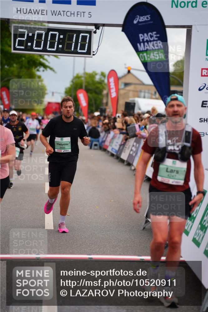 20.09.2026 - PSD Bank Halbmarathon LAZAROV Photography http://msf.ph/oto/10520911 20.09.2026 12:00:09 Ziel 1112, 1927, 2186, 2238, 2693, 3146, 4670 meine-sportfotos.de