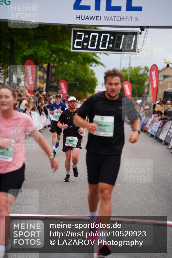 20.09.2026 - PSD Bank Halbmarathon LAZAROV Photography http://msf.ph/oto/10520923 20.09.2026 12:00:11 Ziel 1788, 1927, 2186, 2238, 2693, 3146, 4670 meine-sportfotos.de
