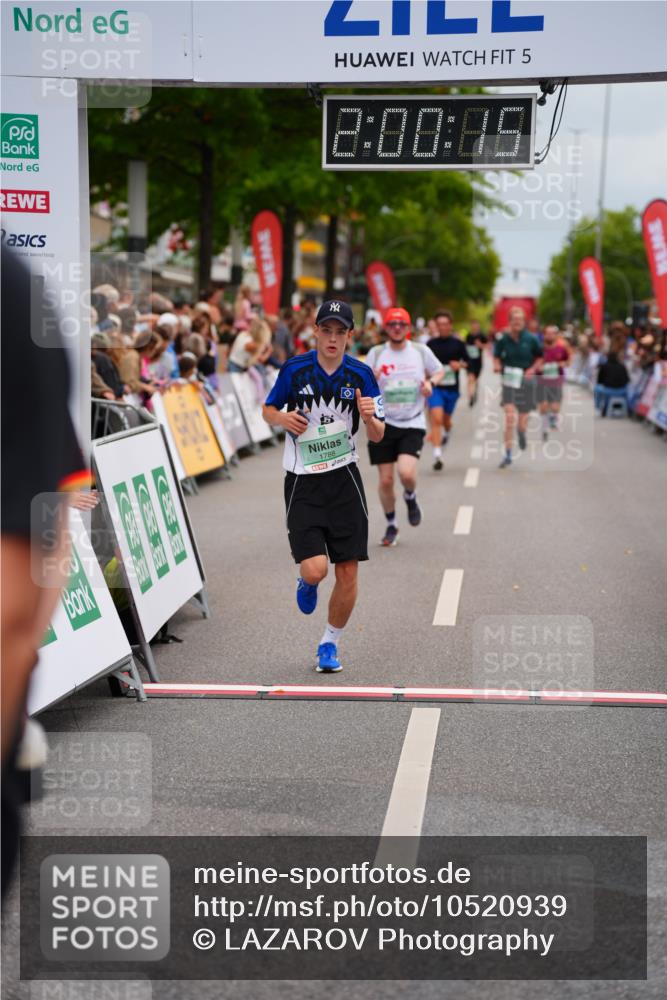 20.09.2026 - PSD Bank Halbmarathon LAZAROV Photography http://msf.ph/oto/10520939 20.09.2026 12:00:14 Ziel 1788, 1927, 2186, 2693, 3146, 3550, 4583 meine-sportfotos.de