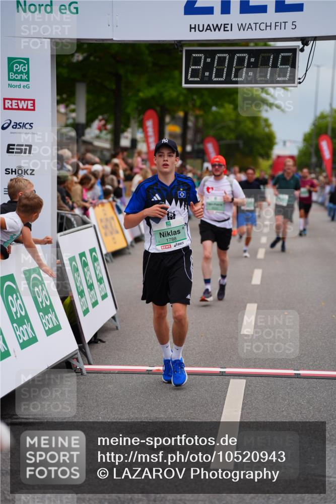 20.09.2026 - PSD Bank Halbmarathon LAZAROV Photography http://msf.ph/oto/10520943 20.09.2026 12:00:15 Ziel 1788, 1927, 2693, 3146, 3550, 4583 meine-sportfotos.de