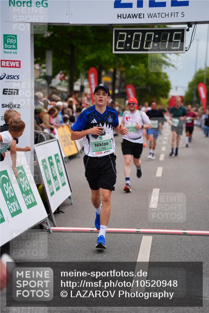 20.09.2026 - PSD Bank Halbmarathon LAZAROV Photography http://msf.ph/oto/10520948 20.09.2026 12:00:15 Ziel 1788, 1927, 2693, 3146, 3550, 4583 meine-sportfotos.de