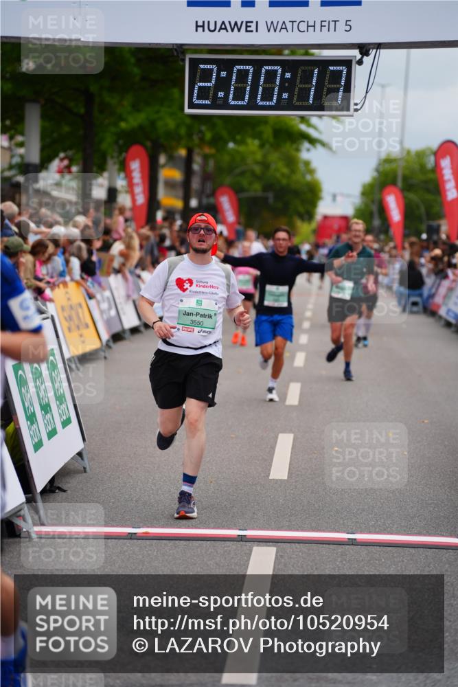 20.09.2026 - PSD Bank Halbmarathon LAZAROV Photography http://msf.ph/oto/10520954 20.09.2026 12:00:16 Ziel 1788, 1927, 2676, 2693, 3146, 3550, 4583 meine-sportfotos.de