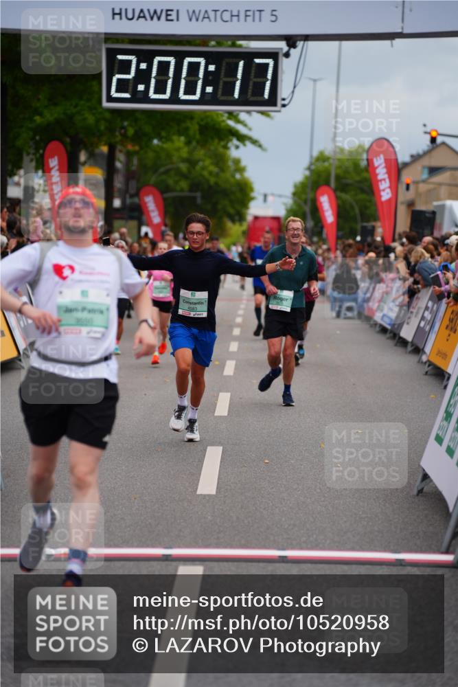 20.09.2026 - PSD Bank Halbmarathon LAZAROV Photography http://msf.ph/oto/10520958 20.09.2026 12:00:17 Ziel 1788, 1927, 2676, 2693, 3146, 3550, 4583 meine-sportfotos.de