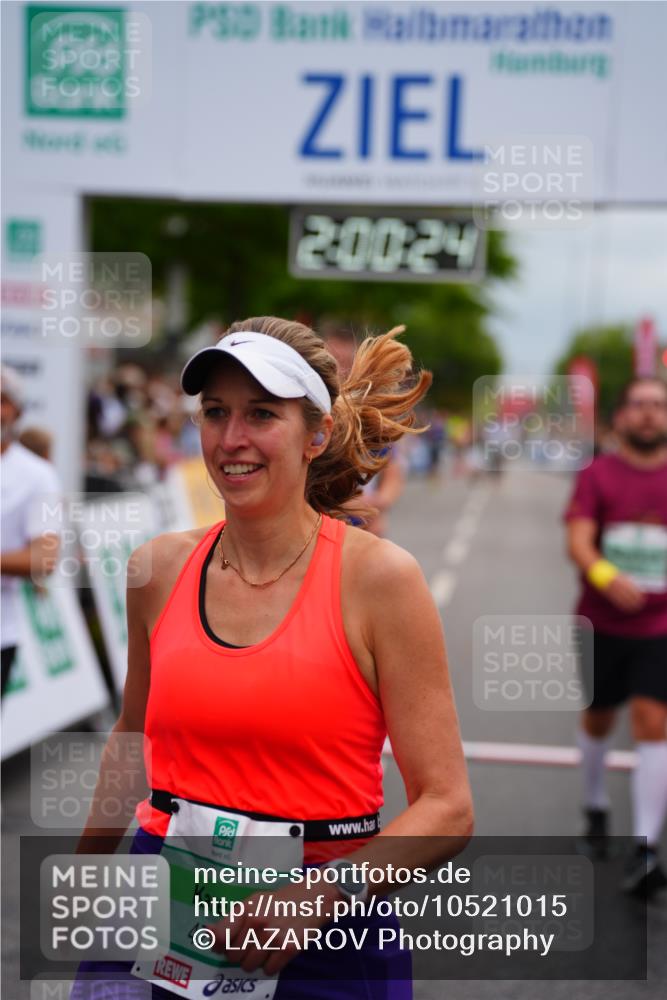 20.09.2026 - PSD Bank Halbmarathon LAZAROV Photography http://msf.ph/oto/10521015 20.09.2026 12:00:24 Ziel 2228, 2338, 2676, 3024, 3550, 3566, 3812, 4321, 4583, 4704, 4741 meine-sportfotos.de
