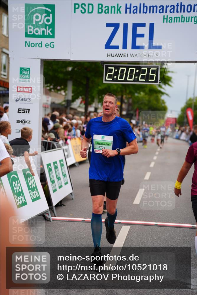 20.09.2026 - PSD Bank Halbmarathon LAZAROV Photography http://msf.ph/oto/10521018 20.09.2026 12:00:24 Ziel 2228, 2338, 2676, 3024, 3550, 3566, 3812, 4321, 4583, 4704, 4741 meine-sportfotos.de