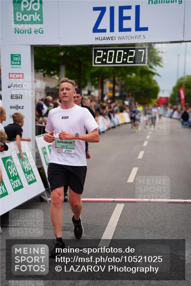 20.09.2026 - PSD Bank Halbmarathon LAZAROV Photography http://msf.ph/oto/10521025 20.09.2026 12:00:26 Ziel 2228, 2338, 2676, 3024, 3566, 3812, 4321, 4583, 4704, 4741 meine-sportfotos.de