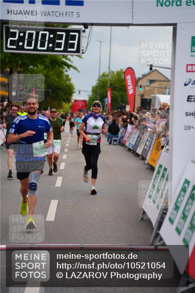 20.09.2026 - PSD Bank Halbmarathon LAZAROV Photography http://msf.ph/oto/10521054 20.09.2026 12:00:32 Ziel 1100, 2338, 2742, 3124, 3566, 3812, 4095, 4704 meine-sportfotos.de