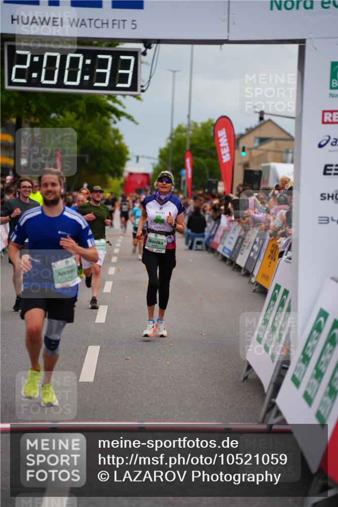 20.09.2026 - PSD Bank Halbmarathon LAZAROV Photography http://msf.ph/oto/10521059 20.09.2026 12:00:33 Ziel 1100, 2338, 2742, 3124, 3566, 3812, 4095 meine-sportfotos.de