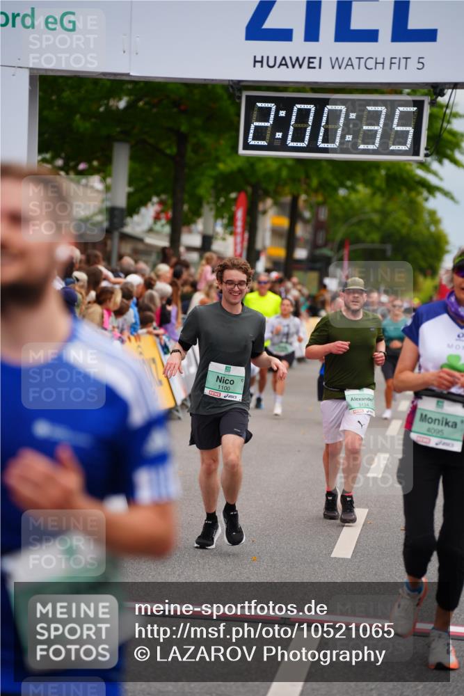 20.09.2026 - PSD Bank Halbmarathon LAZAROV Photography http://msf.ph/oto/10521065 20.09.2026 12:00:35 Ziel 1100, 1334, 2742, 3124, 3661, 4095 meine-sportfotos.de