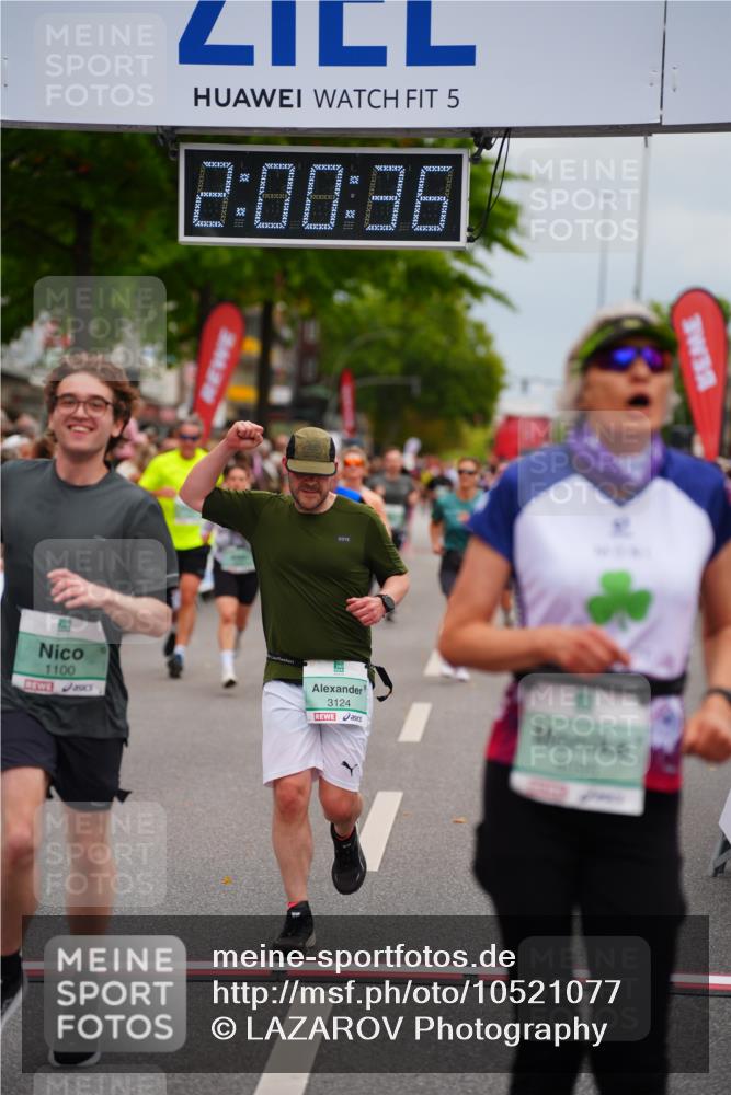 20.09.2026 - PSD Bank Halbmarathon LAZAROV Photography http://msf.ph/oto/10521077 20.09.2026 12:00:36 Ziel 1100, 1334, 2742, 2757, 3124, 3489, 3661, 4095, 4265 meine-sportfotos.de