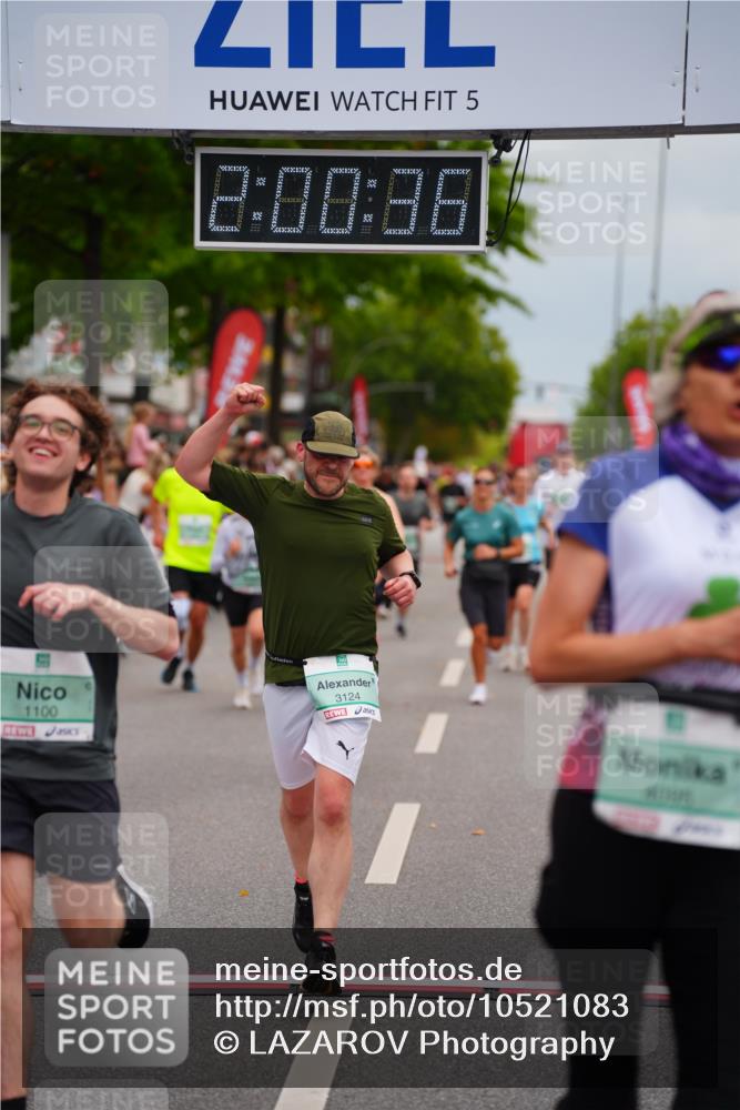 20.09.2026 - PSD Bank Halbmarathon LAZAROV Photography http://msf.ph/oto/10521083 20.09.2026 12:00:36 Ziel 1100, 1334, 2742, 2757, 3124, 3489, 3661, 4095, 4265 meine-sportfotos.de