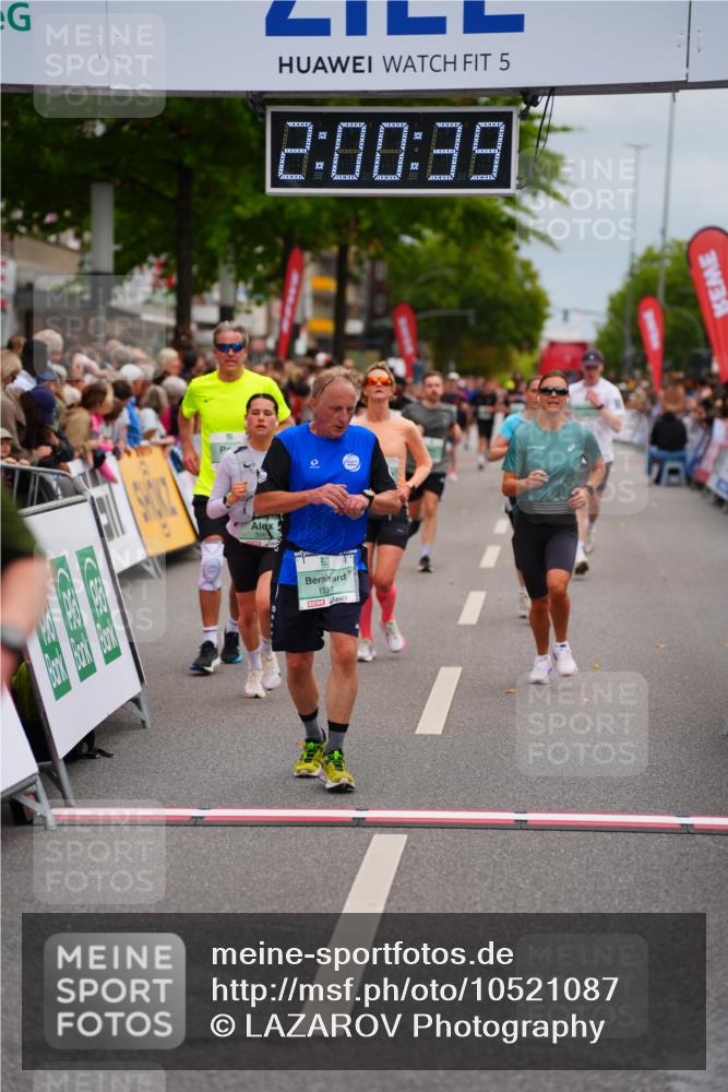 20.09.2026 - PSD Bank Halbmarathon LAZAROV Photography http://msf.ph/oto/10521087 20.09.2026 12:00:38 Ziel 1018, 1100, 1334, 1660, 2742, 2757, 3124, 3489, 3661, 3980, 4095, 4265 meine-sportfotos.de