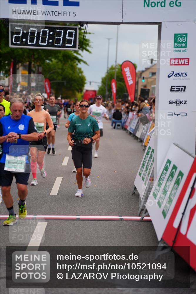 20.09.2026 - PSD Bank Halbmarathon LAZAROV Photography http://msf.ph/oto/10521094 20.09.2026 12:00:39 Ziel 1018, 1100, 1334, 1660, 2742, 2757, 3124, 3489, 3661, 3980, 4095, 4265, 4696 meine-sportfotos.de