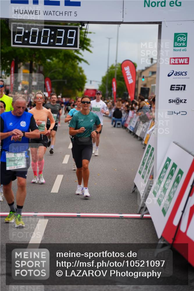 20.09.2026 - PSD Bank Halbmarathon LAZAROV Photography http://msf.ph/oto/10521097 20.09.2026 12:00:39 Ziel 1018, 1100, 1334, 1660, 2742, 2757, 3124, 3489, 3661, 3980, 4095, 4265, 4696 meine-sportfotos.de