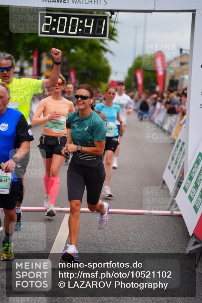 20.09.2026 - PSD Bank Halbmarathon LAZAROV Photography http://msf.ph/oto/10521102 20.09.2026 12:00:40 Ziel 1018, 1100, 1334, 1660, 2742, 2757, 3124, 3489, 3661, 3980, 4095, 4265, 4696 meine-sportfotos.de