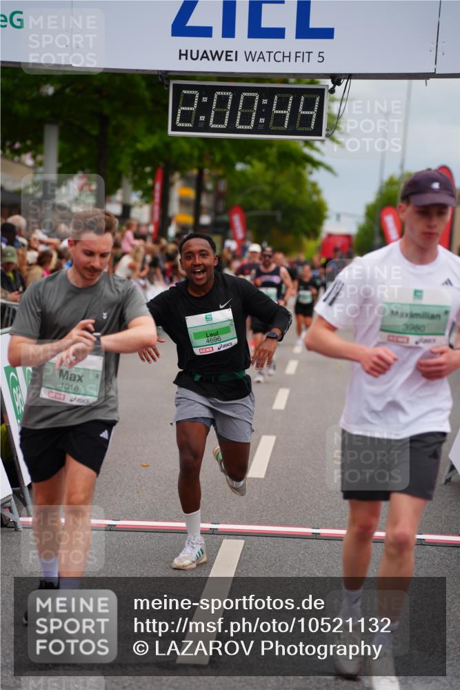 20.09.2026 - PSD Bank Halbmarathon LAZAROV Photography http://msf.ph/oto/10521132 20.09.2026 12:00:43 Ziel 1018, 1100, 1334, 1660, 2757, 3124, 3489, 3661, 3915, 3980, 4265, 4696 meine-sportfotos.de