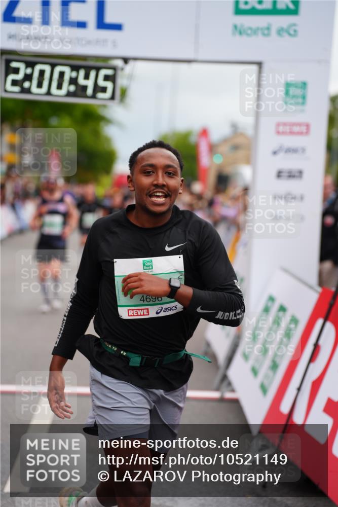20.09.2026 - PSD Bank Halbmarathon LAZAROV Photography http://msf.ph/oto/10521149 20.09.2026 12:00:45 Ziel 1018, 1334, 1660, 2194, 2757, 2986, 3489, 3661, 3915, 3980, 4122, 4265, 4696 meine-sportfotos.de
