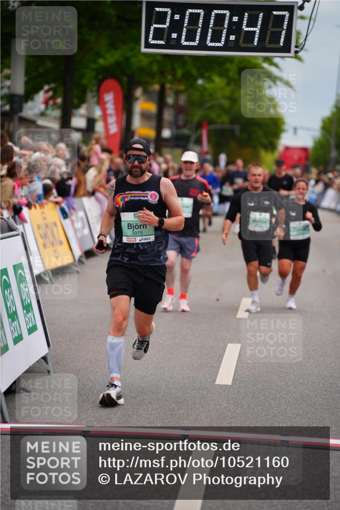 20.09.2026 - PSD Bank Halbmarathon LAZAROV Photography http://msf.ph/oto/10521160 20.09.2026 12:00:46 Ziel 1018, 1334, 1660, 2194, 2757, 2986, 3489, 3661, 3915, 3980, 4122, 4265, 4696 meine-sportfotos.de
